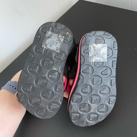 ROXY toddler sandals - Picture 2 of 4